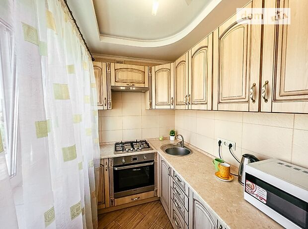двокімнатна квартира в Києві, район Печерський, на бул. Лесі Українки 28 в оренду на короткий термін подобово фото 1 двокімнатна квартира в Києві, район Печерський, на бул. Лесі Українки 28 в оренду на короткий термін подобово фото 1