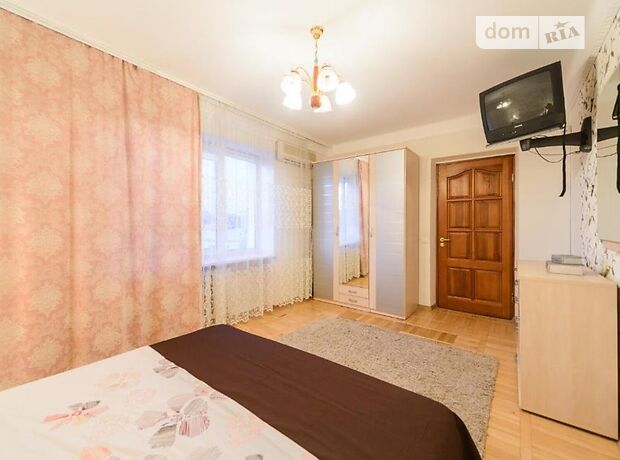 двокімнатна квартира в Києві, район Печерський, на бул. Лесі Українки 5 в оренду на короткий термін подобово фото 1 двокімнатна квартира в Києві, район Печерський, на бул. Лесі Українки 5 в оренду на короткий термін подобово фото 1