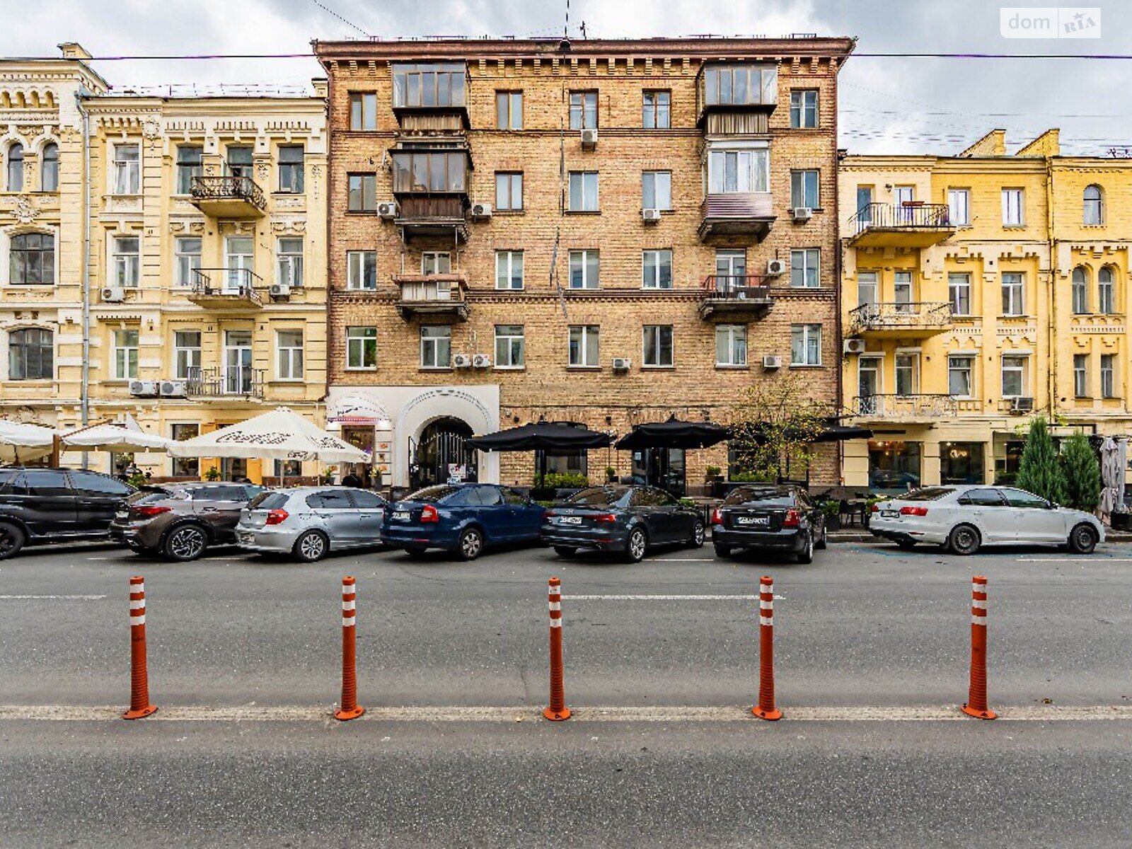 двухкомнатная квартира в Киеве, район Печерский, на ул. Шота Руставели 10 в аренду на короткий срок посуточно фото 1 двухкомнатная квартира в Киеве, район Печерский, на ул. Шота Руставели 10 в аренду на короткий срок посуточно фото 1