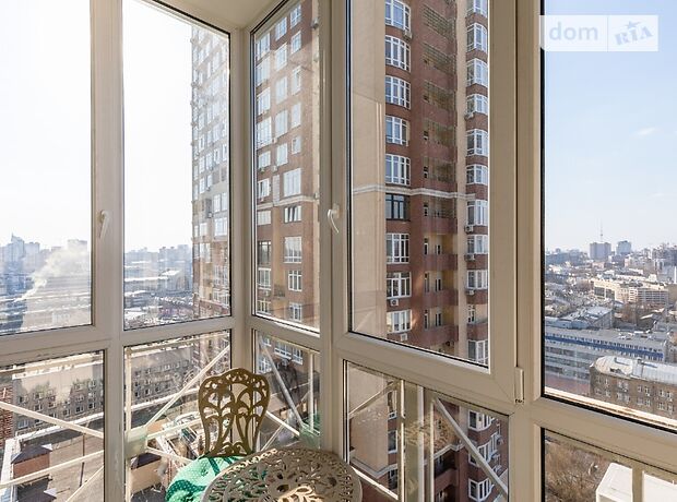 двухкомнатная квартира в Киеве, район Шевченковский, на ул. Саксаганского в аренду на короткий срок посуточно фото 1
