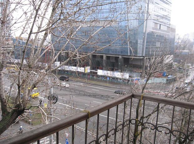 двухкомнатная квартира в Киеве, район Шевченковский, на просп. Победы 20 в аренду на короткий срок посуточно фото 1 двухкомнатная квартира в Киеве, район Шевченковский, на просп. Победы 20 в аренду на короткий срок посуточно фото 1
