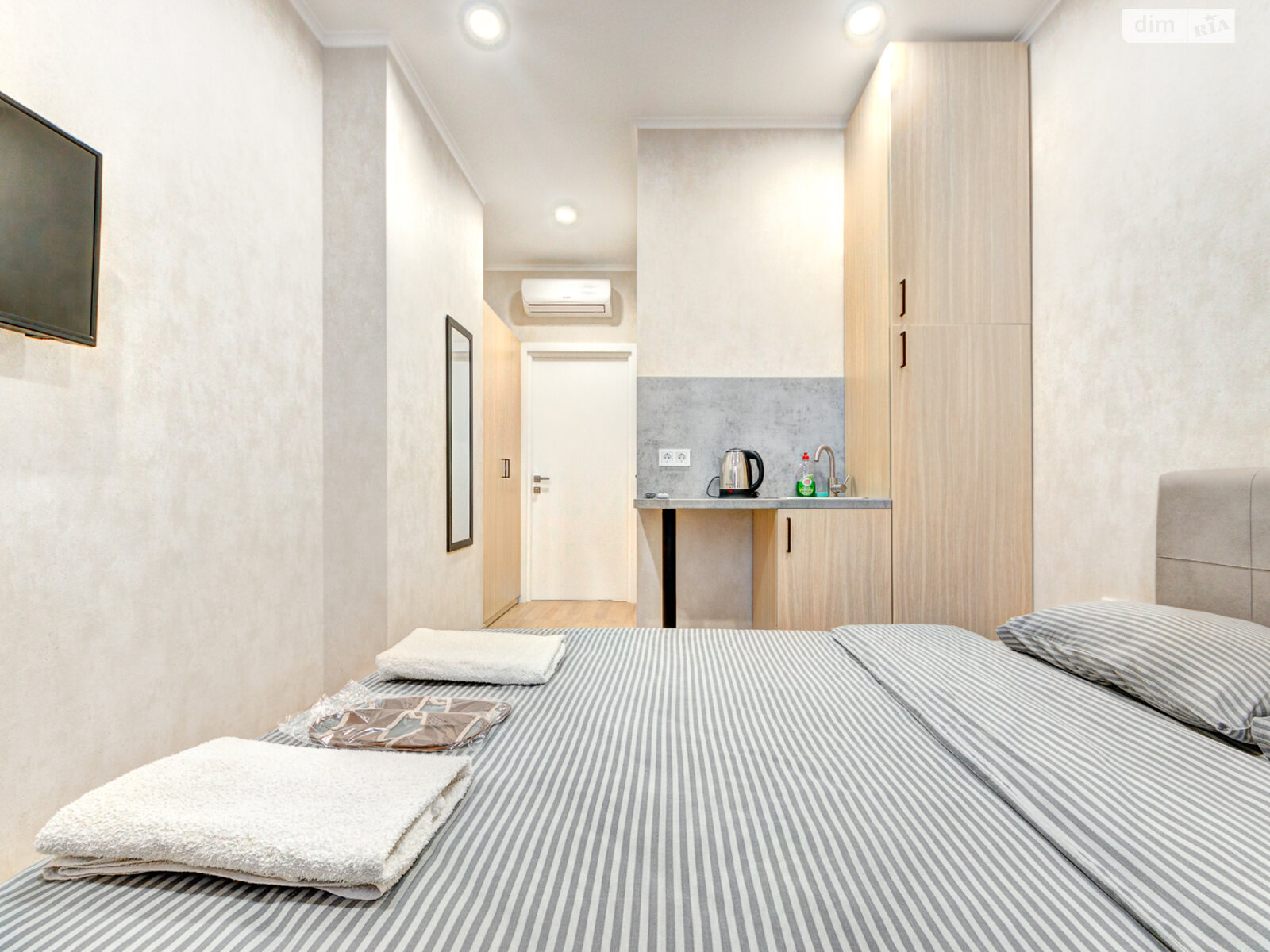 однокомнатная квартира в Киеве, район Шулявка, на просп. Берестейский 1 в аренду на короткий срок посуточно фото 1 однокомнатная квартира в Киеве, район Шулявка, на просп. Берестейский 1 в аренду на короткий срок посуточно фото 1