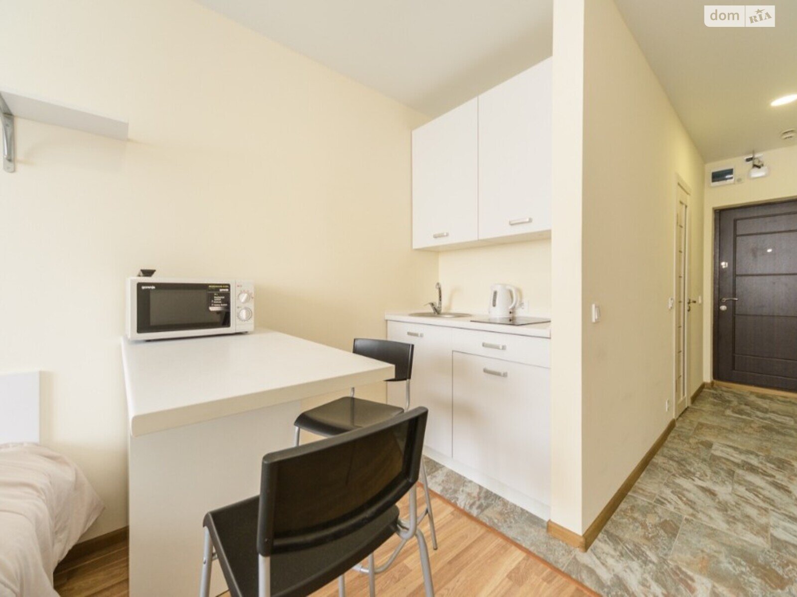 однокімнатна квартира в Києві, район Солом’янський, на вул. Машинобудівна 41 в оренду на короткий термін подобово фото 1 однокімнатна квартира в Києві, район Солом’янський, на вул. Машинобудівна 41 в оренду на короткий термін подобово фото 1