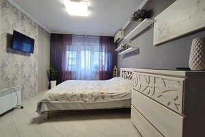 однокомнатная квартира в Киеве, район Соломенский, на ул. Митрополита Василия Липковского в аренду на короткий срок посуточно фото 2