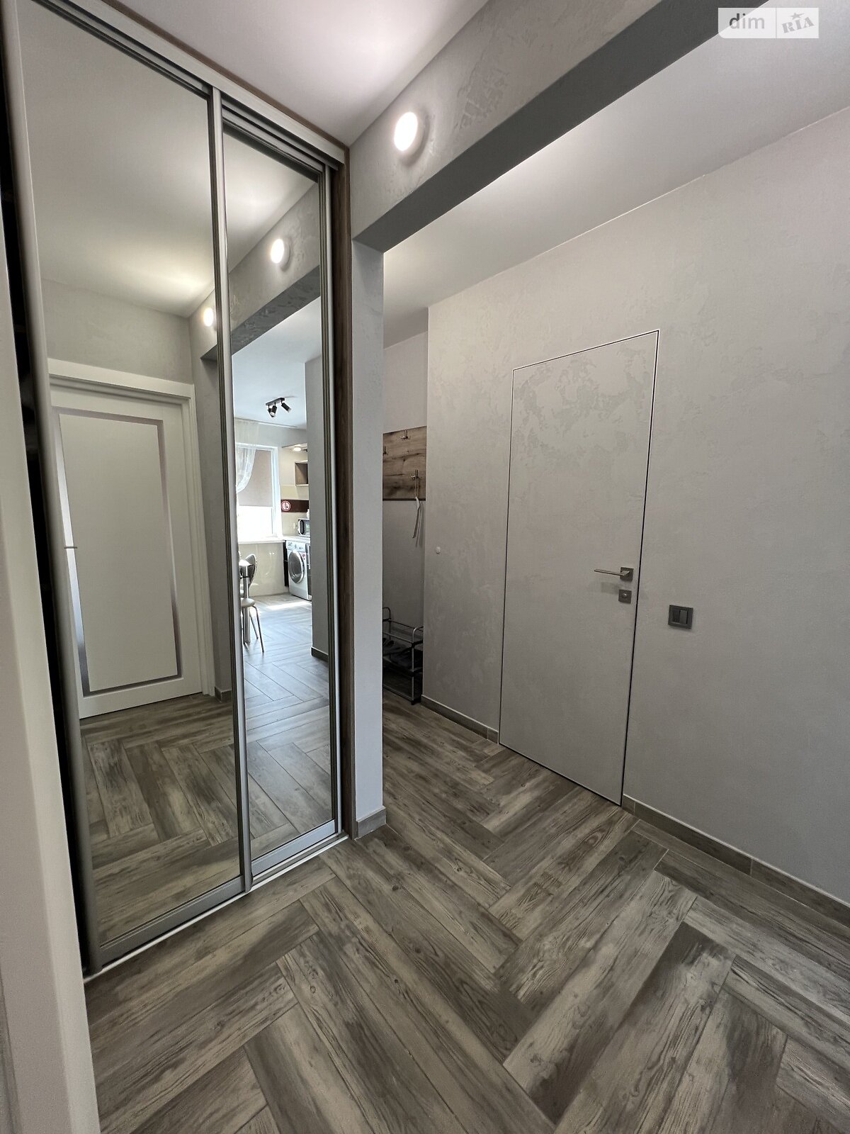 двухкомнатная квартира в Киеве, район Соломянка, на ул. Митрополита Василия Липковского 3 в аренду на короткий срок посуточно фото 1