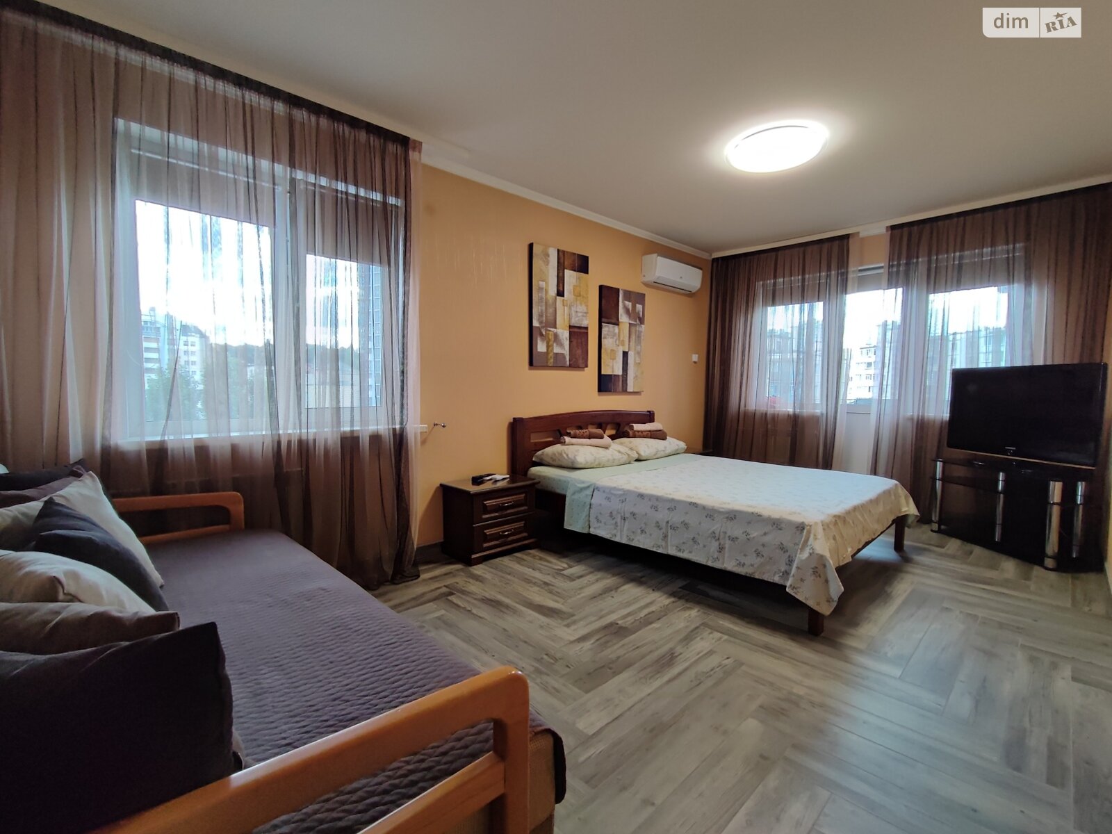 двухкомнатная квартира в Киеве, район Соломянка, на ул. Митрополита Василия Липковского 3 в аренду на короткий срок посуточно фото 1