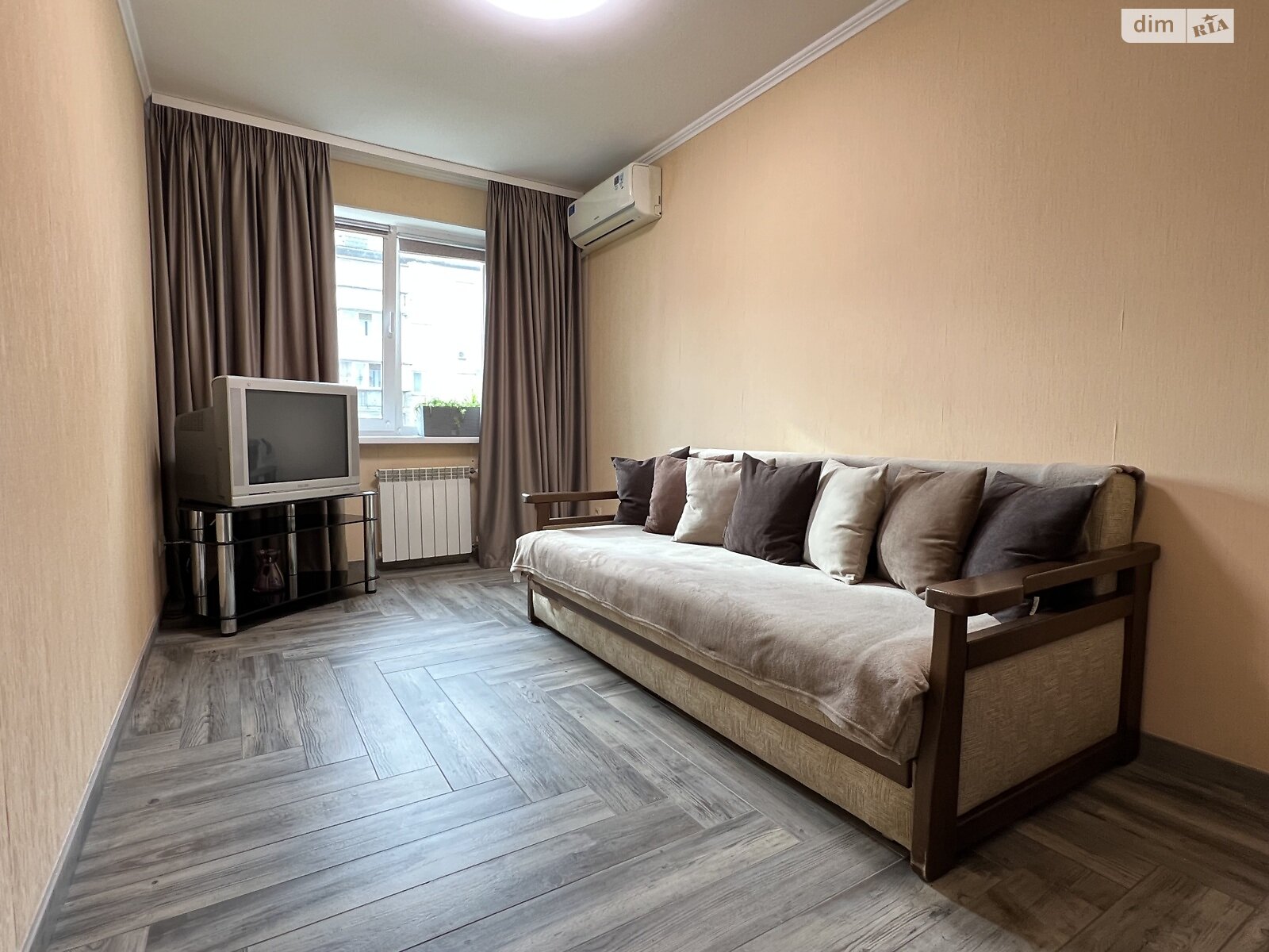 двухкомнатная квартира в Киеве, район Соломянка, на ул. Митрополита Василия Липковского 3 в аренду на короткий срок посуточно фото 1