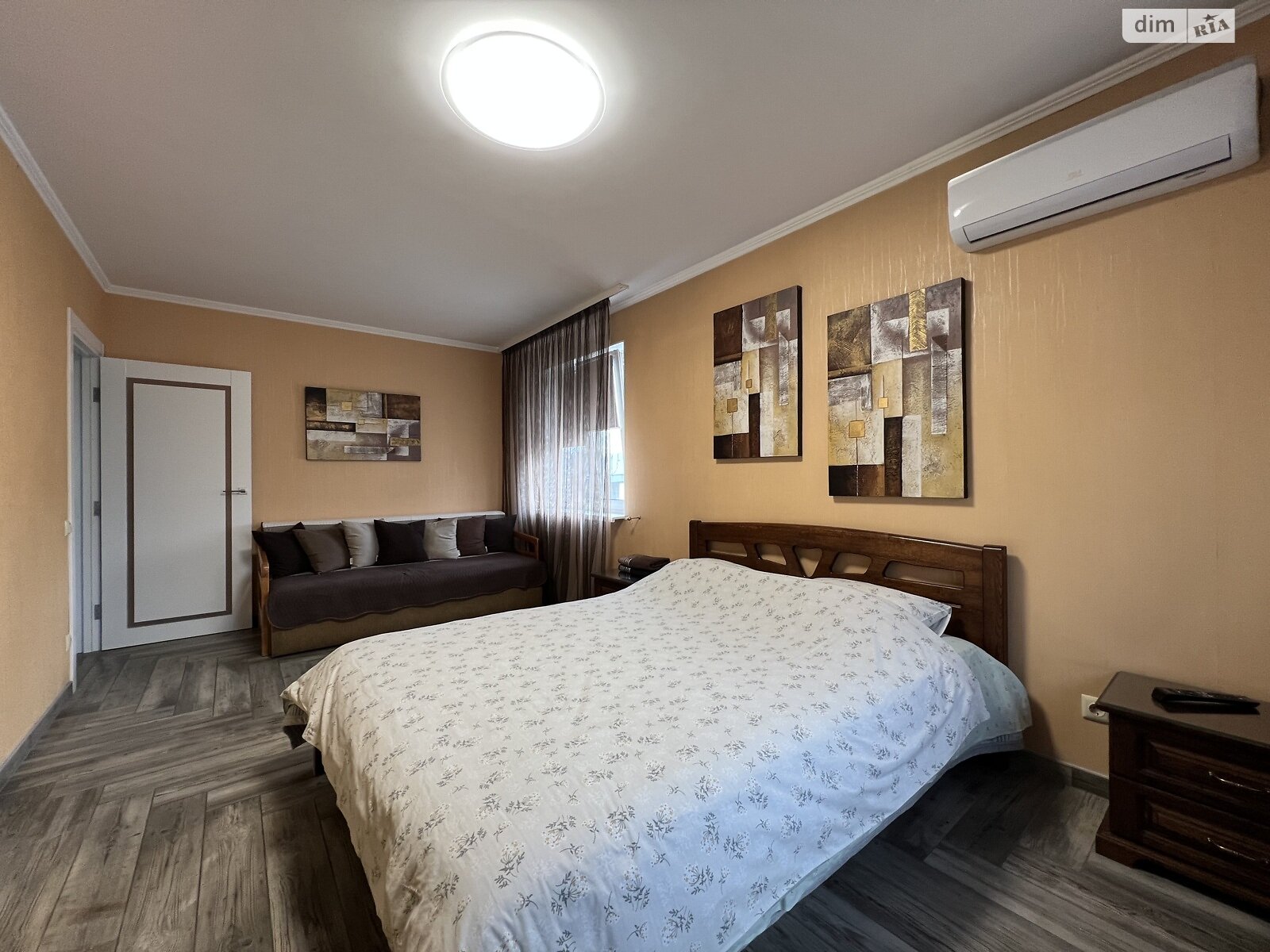 двухкомнатная квартира в Киеве, район Соломянка, на ул. Митрополита Василия Липковского 3 в аренду на короткий срок посуточно фото 1