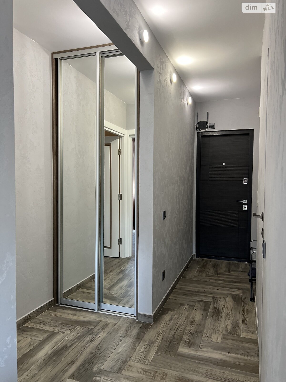 двухкомнатная квартира в Киеве, район Соломянка, на ул. Митрополита Василия Липковского 3 в аренду на короткий срок посуточно фото 1