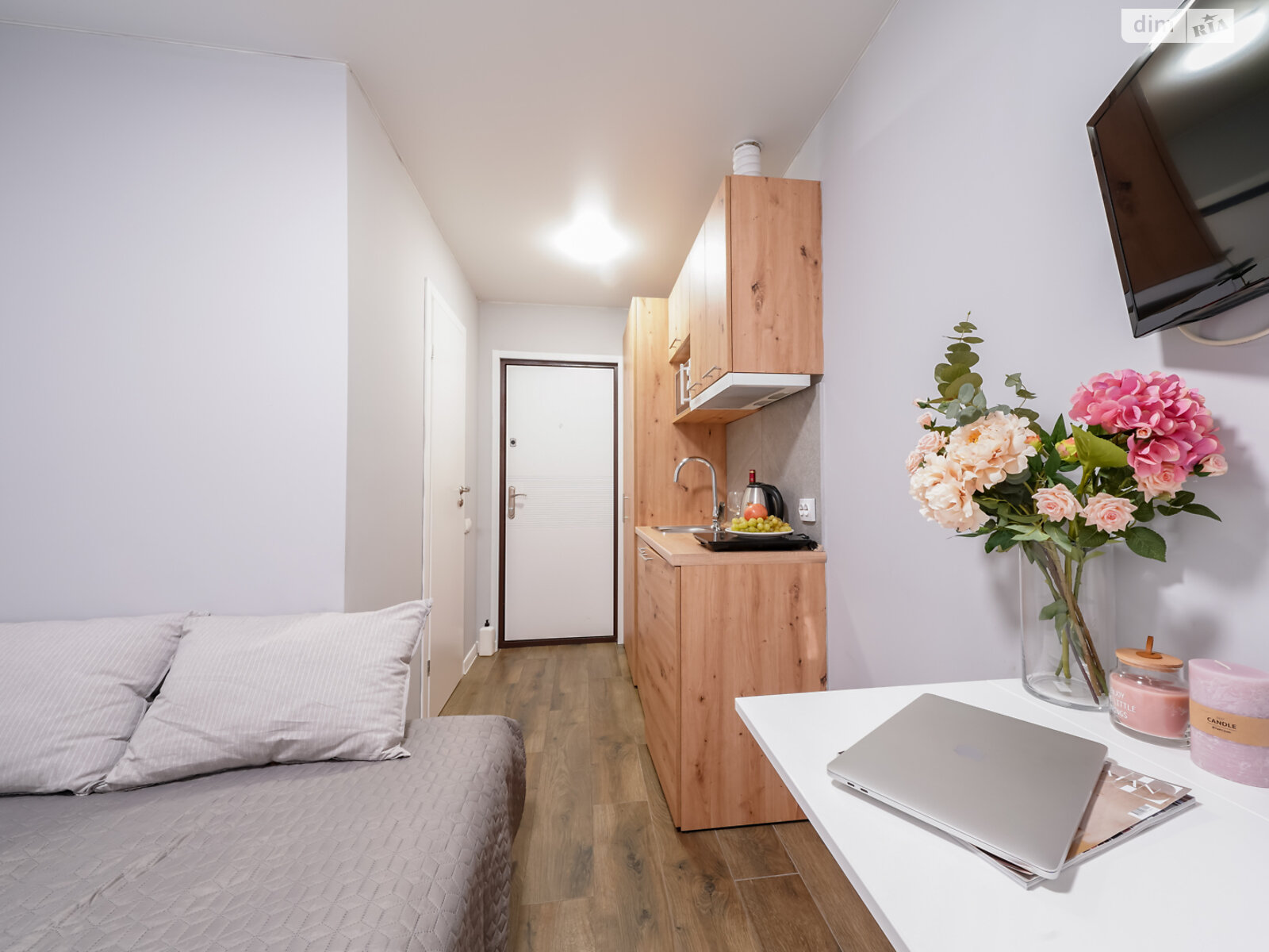 однокомнатная квартира в Киеве, район Соломенский, на ул. Карела Чапека 7 в аренду на короткий срок посуточно фото 1 однокомнатная квартира в Киеве, район Соломенский, на ул. Карела Чапека 7 в аренду на короткий срок посуточно фото 1