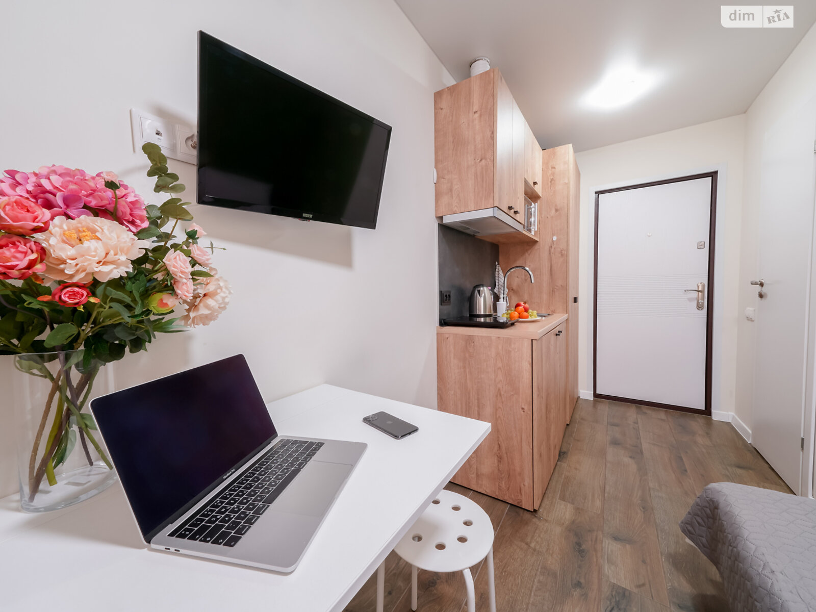 однокомнатная квартира в Киеве, район Соломенский, на ул. Карела Чапека 7 в аренду на короткий срок посуточно фото 1 однокомнатная квартира в Киеве, район Соломенский, на ул. Карела Чапека 7 в аренду на короткий срок посуточно фото 1