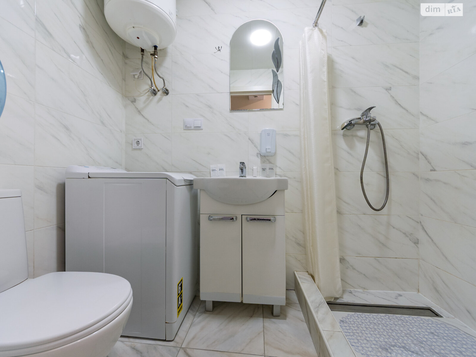 однокімнатна квартира в Києві, район Солом’янський, на вул. Машинобудівна 41 в оренду на короткий термін подобово фото 1 однокімнатна квартира в Києві, район Солом’янський, на вул. Машинобудівна 41 в оренду на короткий термін подобово фото 1