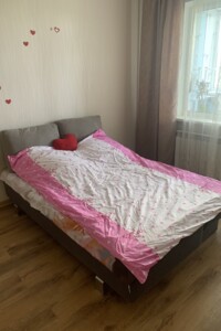 однокімнатна квартира в Києві, район Деснянський, на вул. Олександри Екстер 12 в оренду на короткий термін подобово фото 2