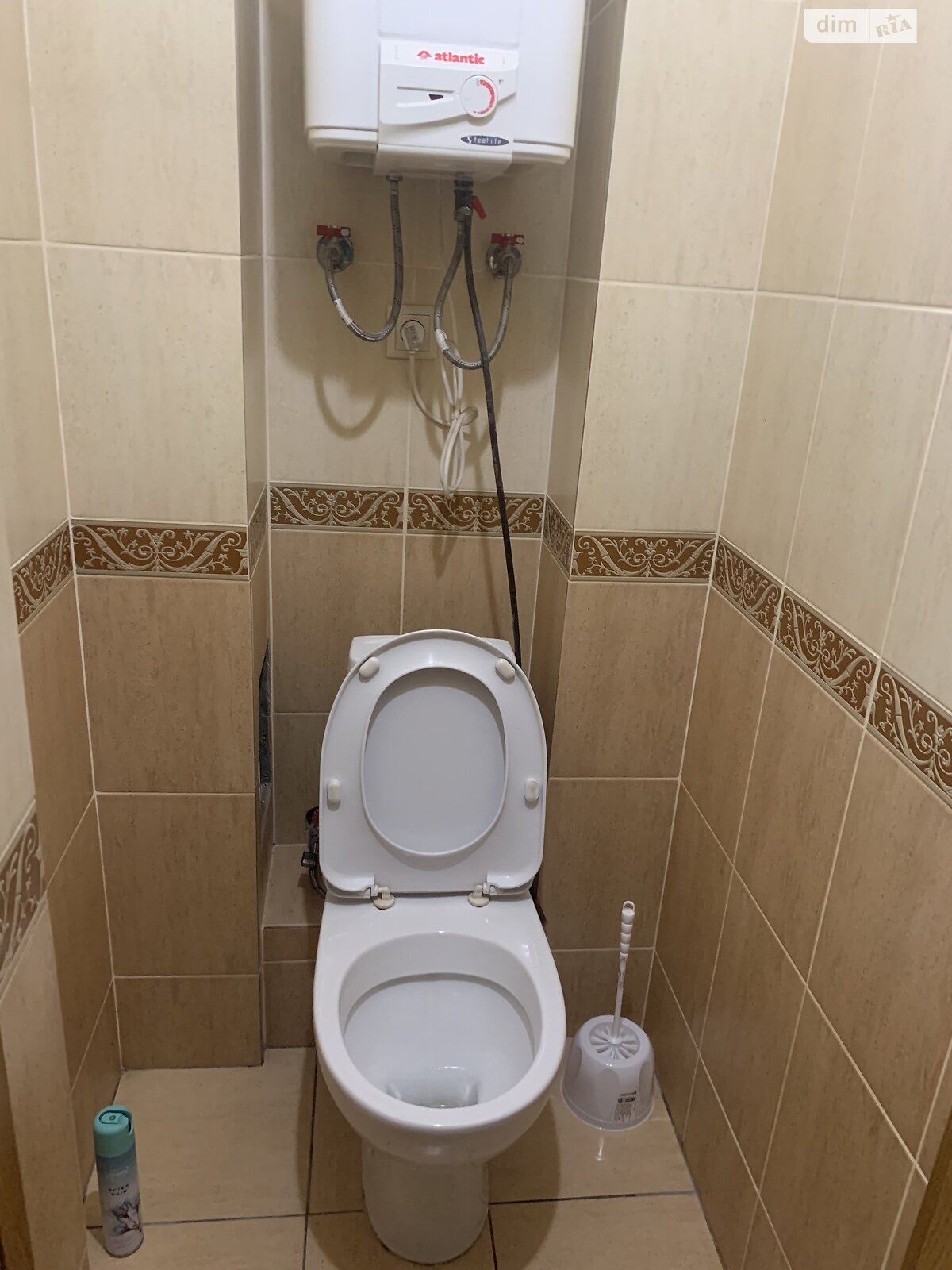 однокімнатна квартира в Києві, район Деснянський, на вул. Олександри Екстер 12 в оренду на короткий термін подобово фото 1