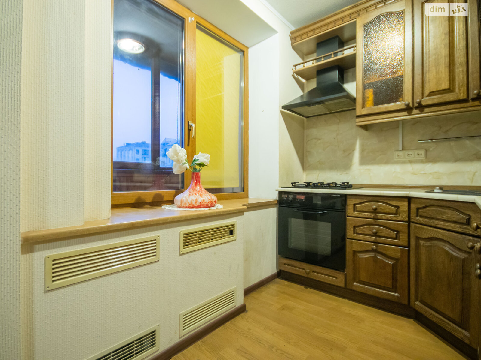 двухкомнатная квартира в Киеве, район Центр, на ул. Малая Житомирская 10 в аренду на короткий срок посуточно фото 1 двухкомнатная квартира в Киеве, район Центр, на ул. Малая Житомирская 10 в аренду на короткий срок посуточно фото 1