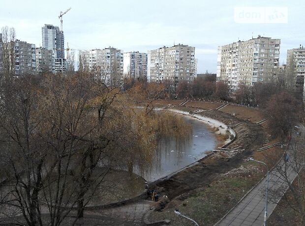 однокімнатна квартира в Києві, район Виноградар, на просп. Правди 88а в оренду на короткий термін подобово фото 1 однокімнатна квартира в Києві, район Виноградар, на просп. Правди 88а в оренду на короткий термін подобово фото 1
