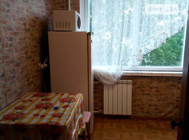 однокімнатна квартира в Києві, район Виноградар, на просп. Свободи 34 в оренду на короткий термін подобово фото 1 однокімнатна квартира в Києві, район Виноградар, на просп. Свободи 34 в оренду на короткий термін подобово фото 1