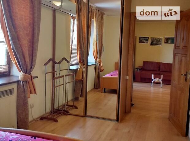 двокімнатна квартира в Києві, район Печерський, на вул. Бастіонна 1/36 в оренду на короткий термін подобово фото 1 двокімнатна квартира в Києві, район Печерський, на вул. Бастіонна 1/36 в оренду на короткий термін подобово фото 1