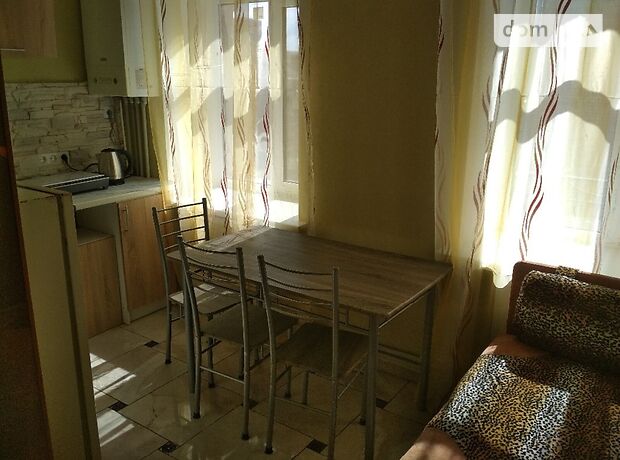 однокомнатная квартира в Кропивницком, район Центр, на Чмиленко 73 в аренду на короткий срок посуточно фото 1