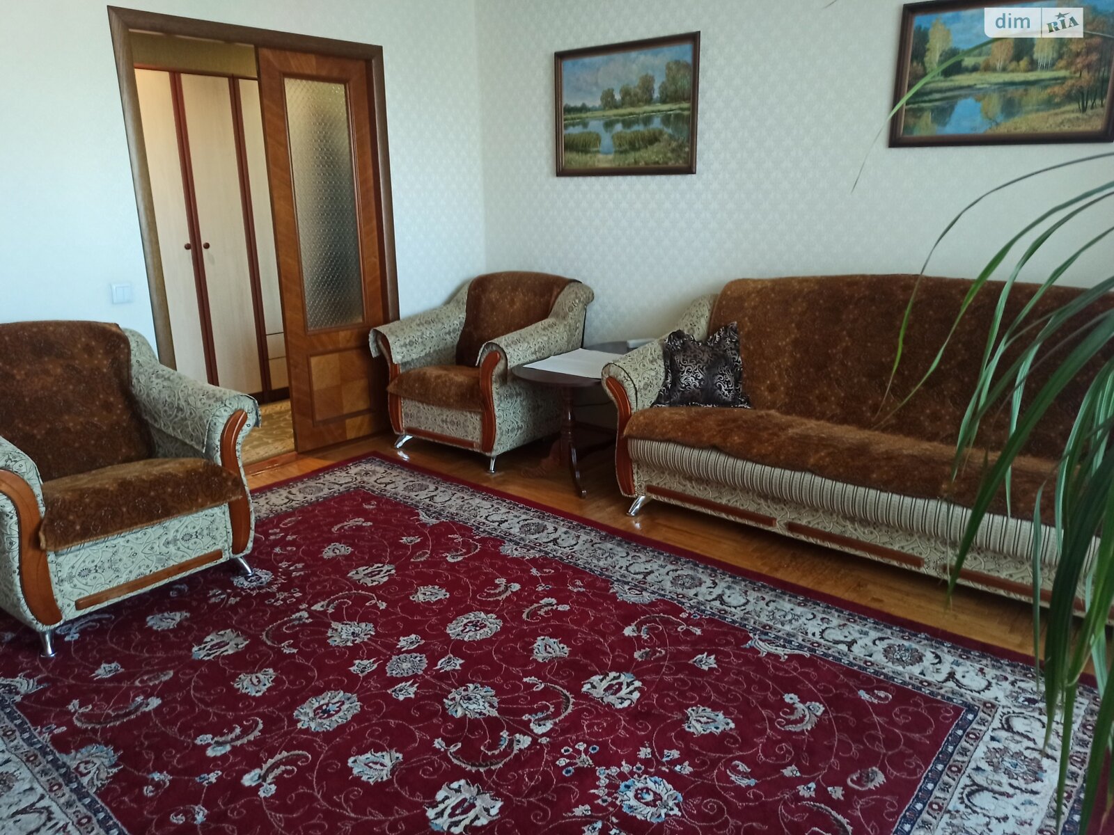 трикімнатна квартира в Ковелі, на вул. Петра Сагайдачного 6, кв. 12 в оренду на короткий термін подобово фото 1 трикімнатна квартира в Ковелі, на вул. Петра Сагайдачного 6, кв. 12 в оренду на короткий термін подобово фото 1