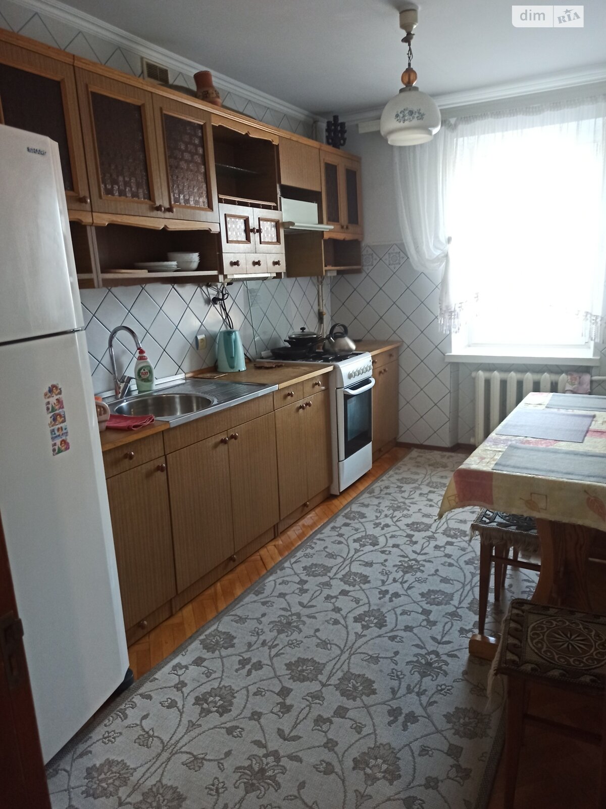 трикімнатна квартира в Ковелі, на вул. Петра Сагайдачного 6, кв. 12 в оренду на короткий термін подобово фото 1 трикімнатна квартира в Ковелі, на вул. Петра Сагайдачного 6, кв. 12 в оренду на короткий термін подобово фото 1