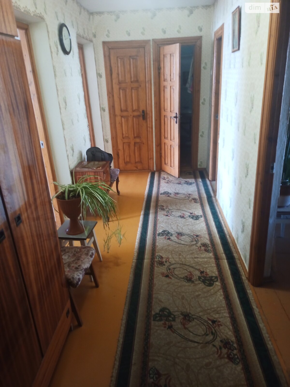 трехкомнатная квартира в Красилове, на ул. Левадна 6 в аренду на короткий срок посуточно фото 1