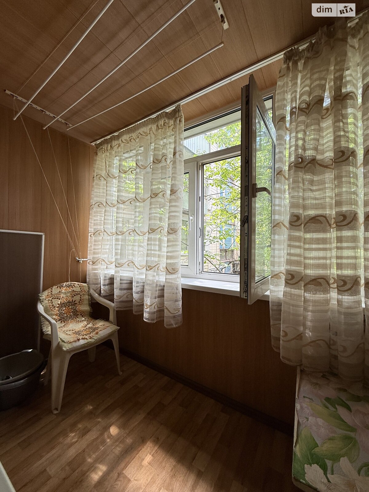 двухкомнатная квартира в Кривом Роге, район Покровский, на ул. 5-й Заречный микрорайон 5 в аренду на короткий срок посуточно фото 1