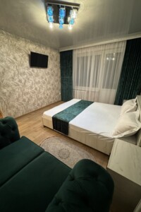 однокомнатная квартира в Кривом Роге, район Покровский, на ул. Соколовская в аренду на короткий срок посуточно фото 2