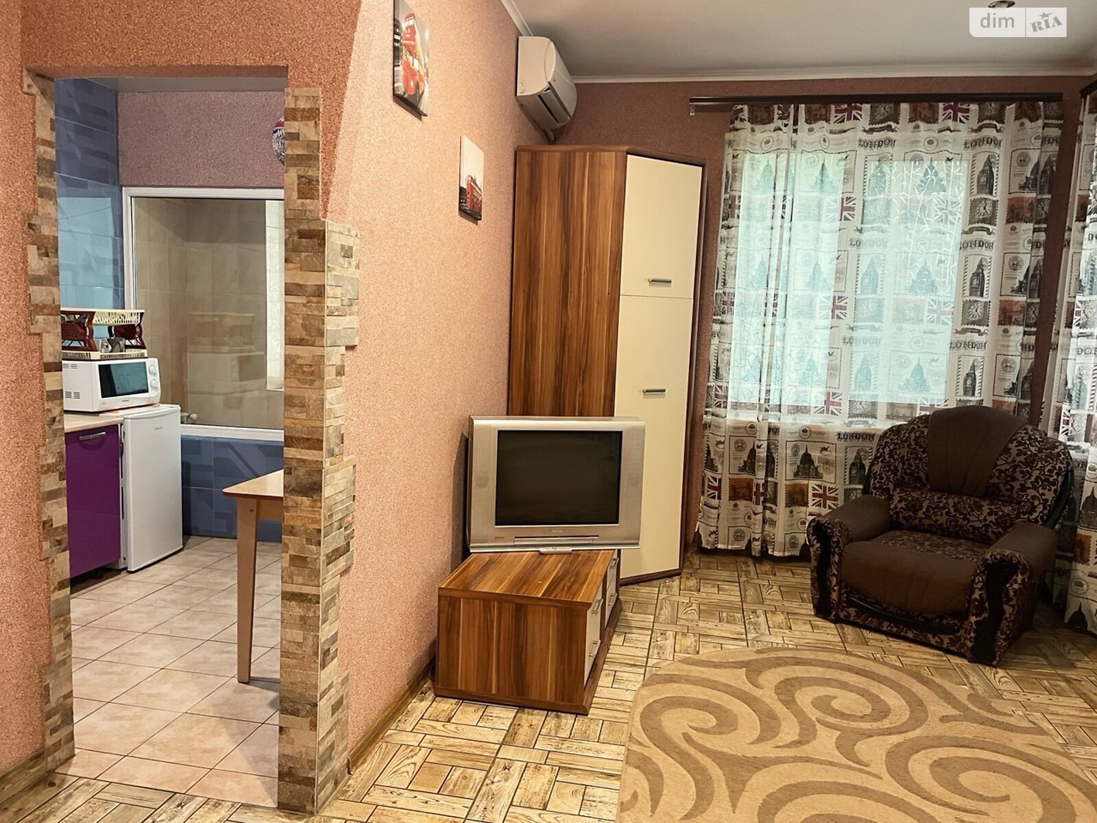 однокомнатная квартира в Кривом Роге, район Саксаганский, на ул. Витебская 20 в аренду на короткий срок посуточно фото 1 однокомнатная квартира в Кривом Роге, район Саксаганский, на ул. Витебская 20 в аренду на короткий срок посуточно фото 1
