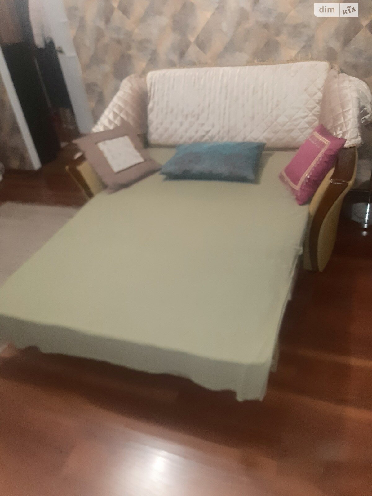 однокомнатная квартира в Кривом Роге, район Центрально-Городской, на просп. Центральный 8 в аренду на короткий срок посуточно фото 1 однокомнатная квартира в Кривом Роге, район Центрально-Городской, на просп. Центральный 8 в аренду на короткий срок посуточно фото 1