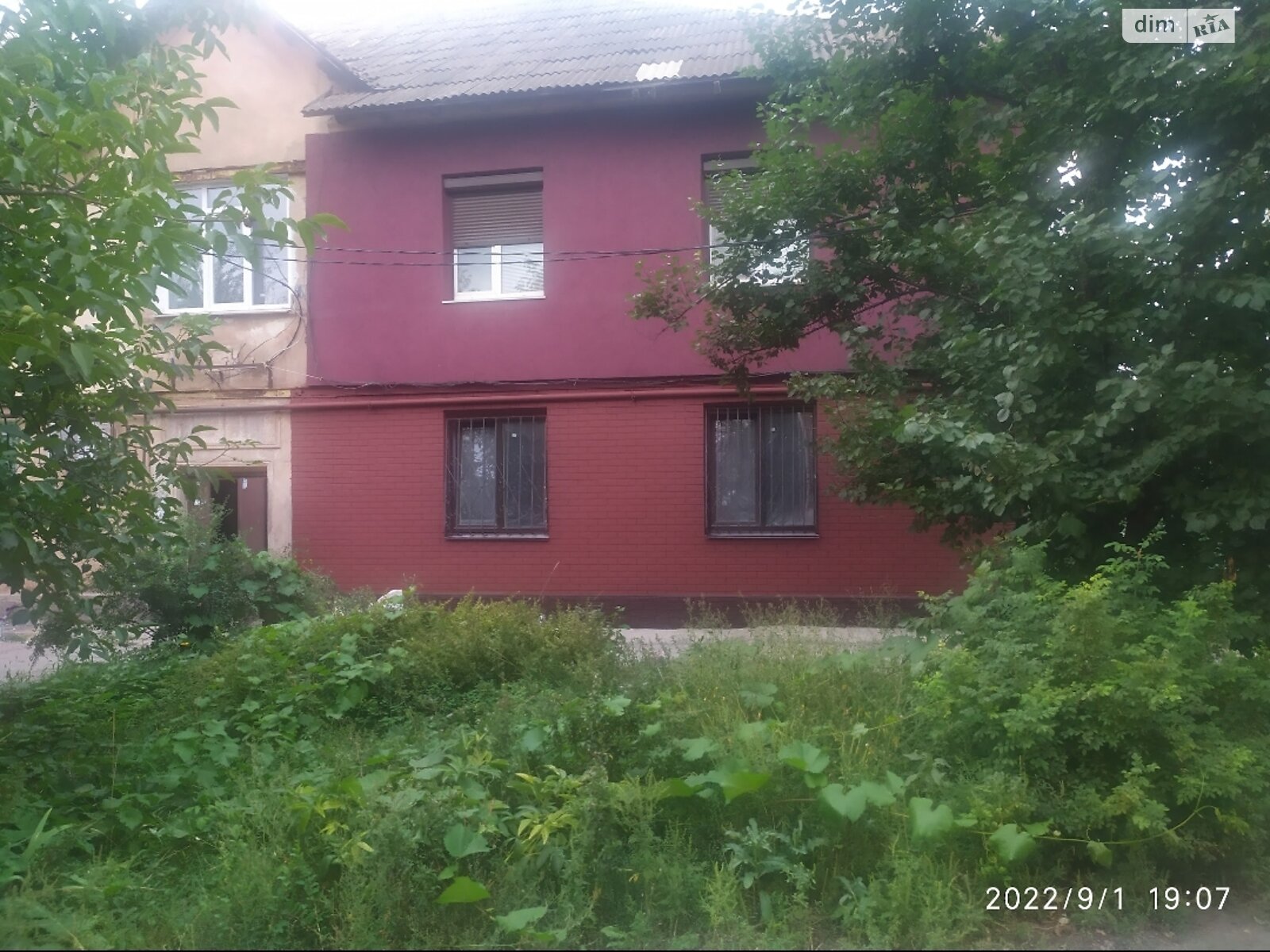 двухкомнатная квартира в Кривом Роге, район Центрально-Городской, на ул. Лермонтова 30 в аренду на короткий срок посуточно фото 1