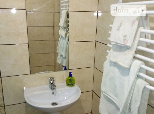 однокомнатная квартира в Кропивницком, район Крытый рынок, на ул. Комарова в аренду на короткий срок посуточно фото 1 однокомнатная квартира в Кропивницком, район Крытый рынок, на ул. Комарова в аренду на короткий срок посуточно фото 1