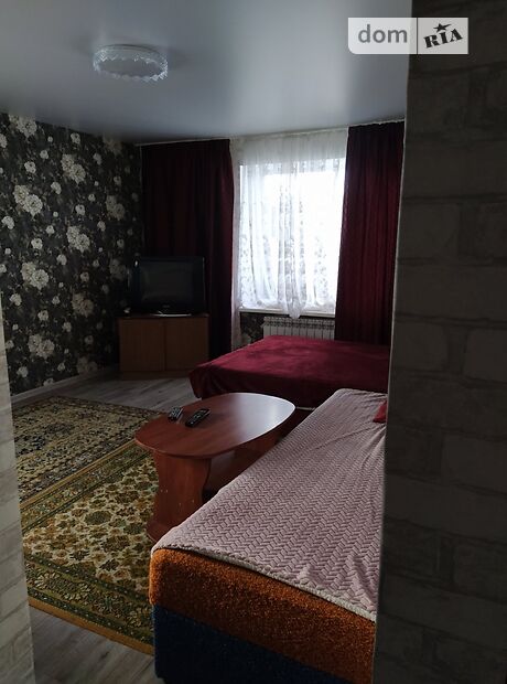 однокімнатна квартира в Кропивницькому, район Критий ринок, на вул. Шатила в оренду на короткий термін подобово фото 1 однокімнатна квартира в Кропивницькому, район Критий ринок, на вул. Шатила в оренду на короткий термін подобово фото 1