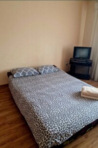 однокомнатная квартира в Луцке, район 40 микрорайон, на ул. Кравчука 11Б, кв. 116 в аренду на короткий срок посуточно фото 2