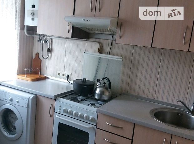 однокомнатная квартира в Луцке, на Перемоги проспект в аренду на короткий срок посуточно фото 1 однокомнатная квартира в Луцке, на Перемоги проспект в аренду на короткий срок посуточно фото 1