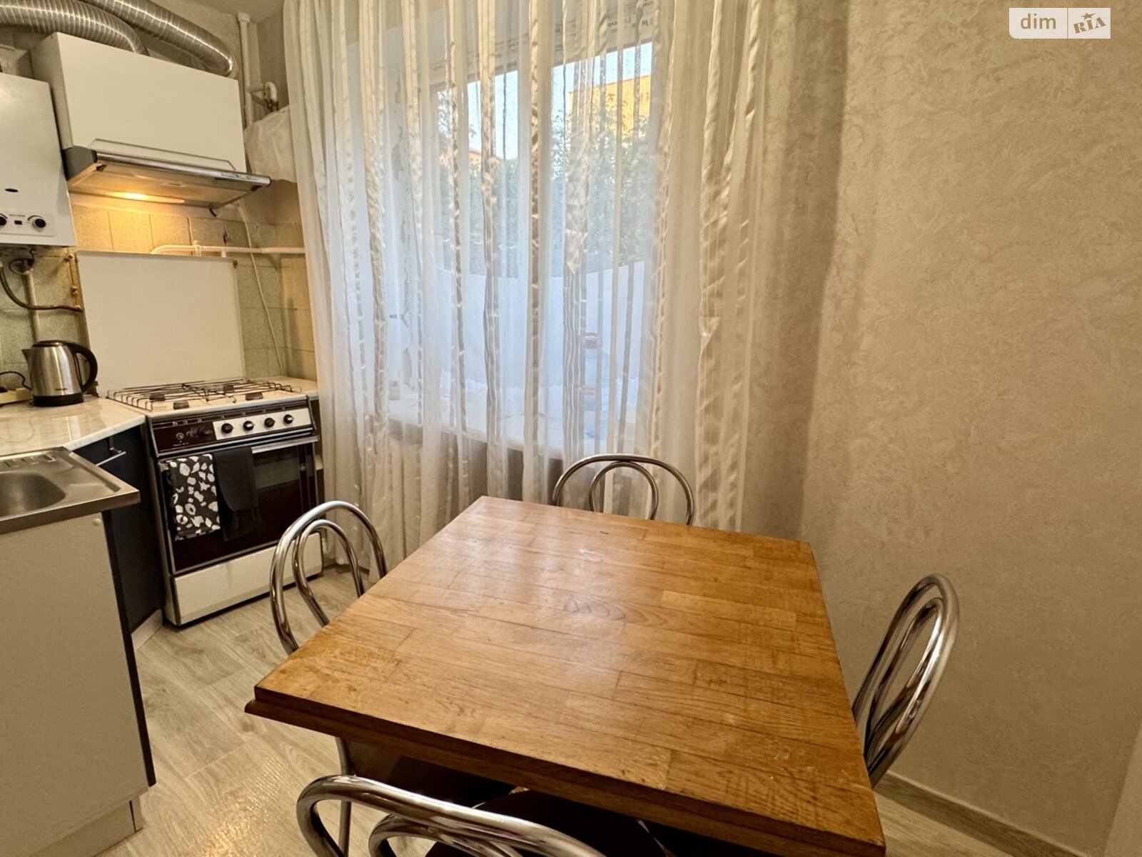 двухкомнатная квартира в Луцке, район Центр, на ул. Стрелковая 29 в аренду на короткий срок посуточно фото 1 двухкомнатная квартира в Луцке, район Центр, на ул. Стрелковая 29 в аренду на короткий срок посуточно фото 1