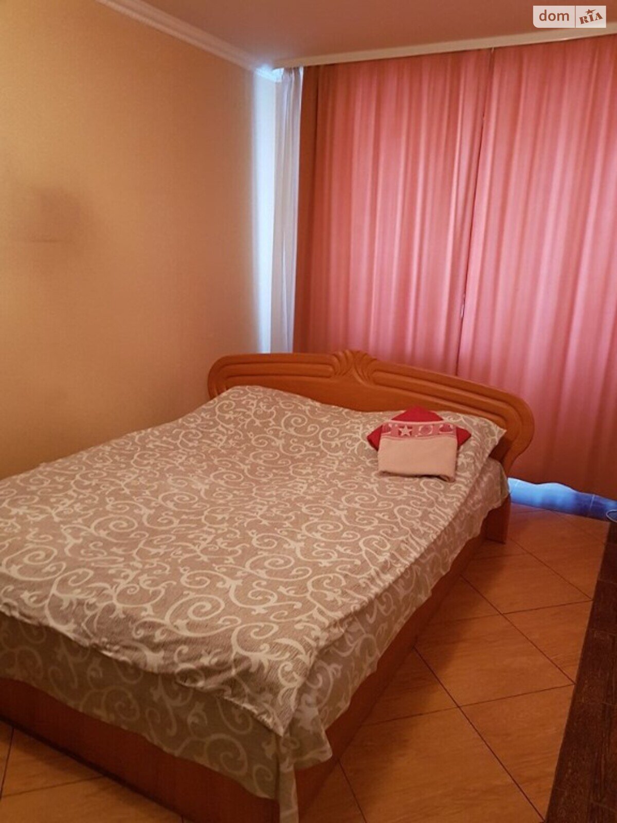 однокімнатна квартира в Луцьку, район Центр, на вул. Волі 45 в оренду на короткий термін подобово фото 1 однокімнатна квартира в Луцьку, район Центр, на вул. Волі 45 в оренду на короткий термін подобово фото 1