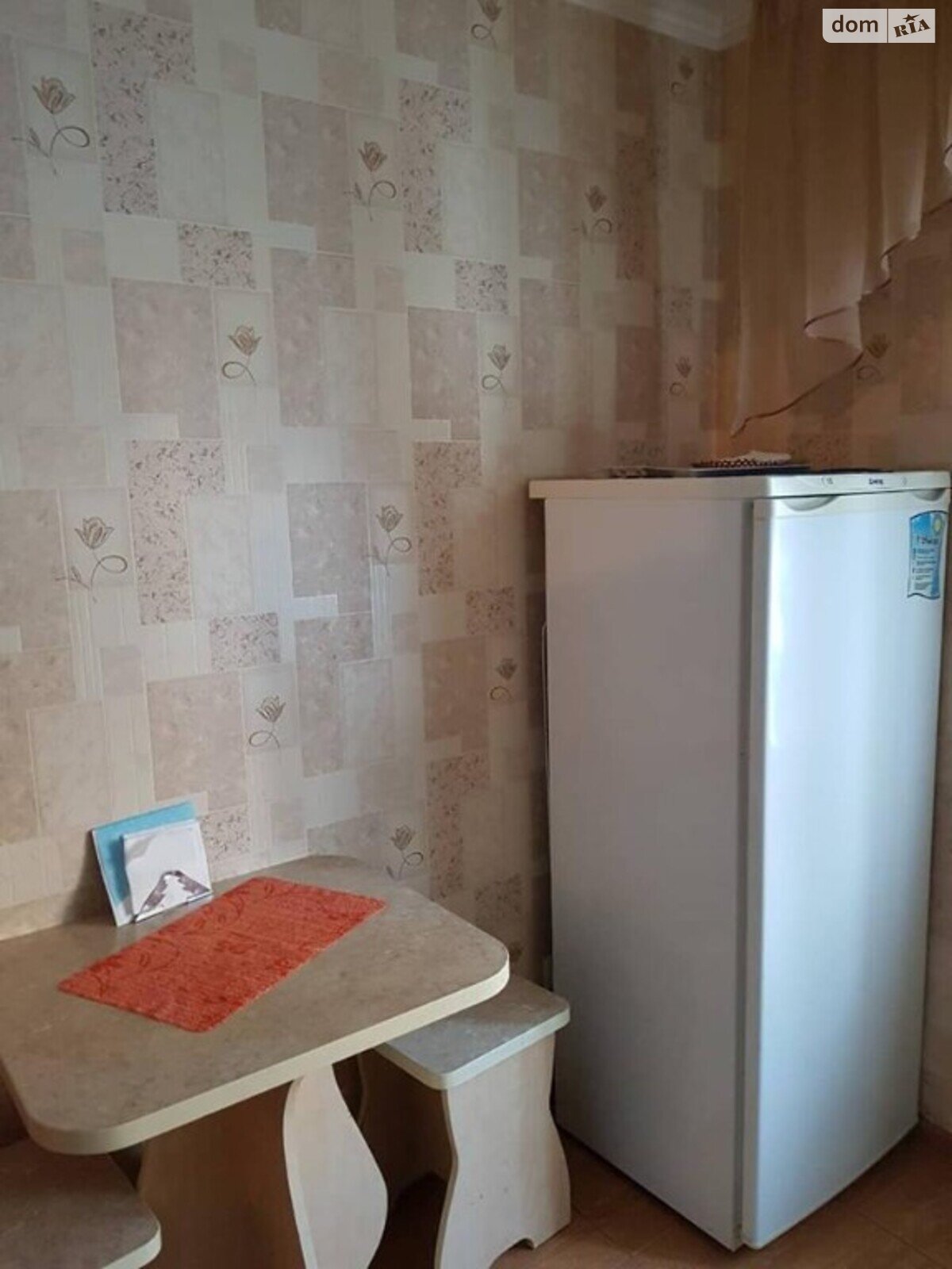 однокімнатна квартира в Луцьку, район Центр, на вул. Волі 45 в оренду на короткий термін подобово фото 1 однокімнатна квартира в Луцьку, район Центр, на вул. Волі 45 в оренду на короткий термін подобово фото 1