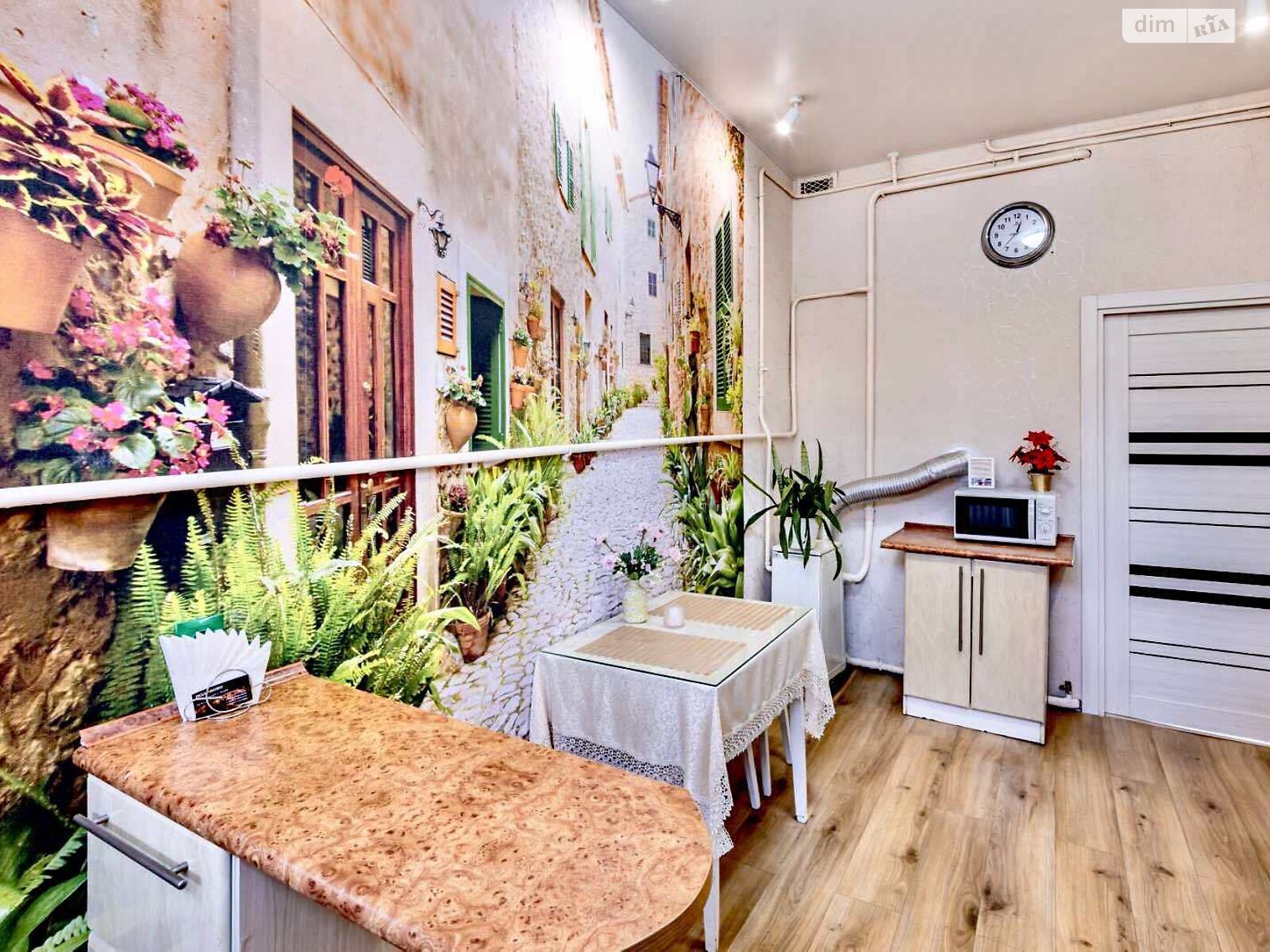 однокомнатная квартира в Львове, район Галицкий, на ул. Родниковая 39 в аренду на короткий срок посуточно фото 1