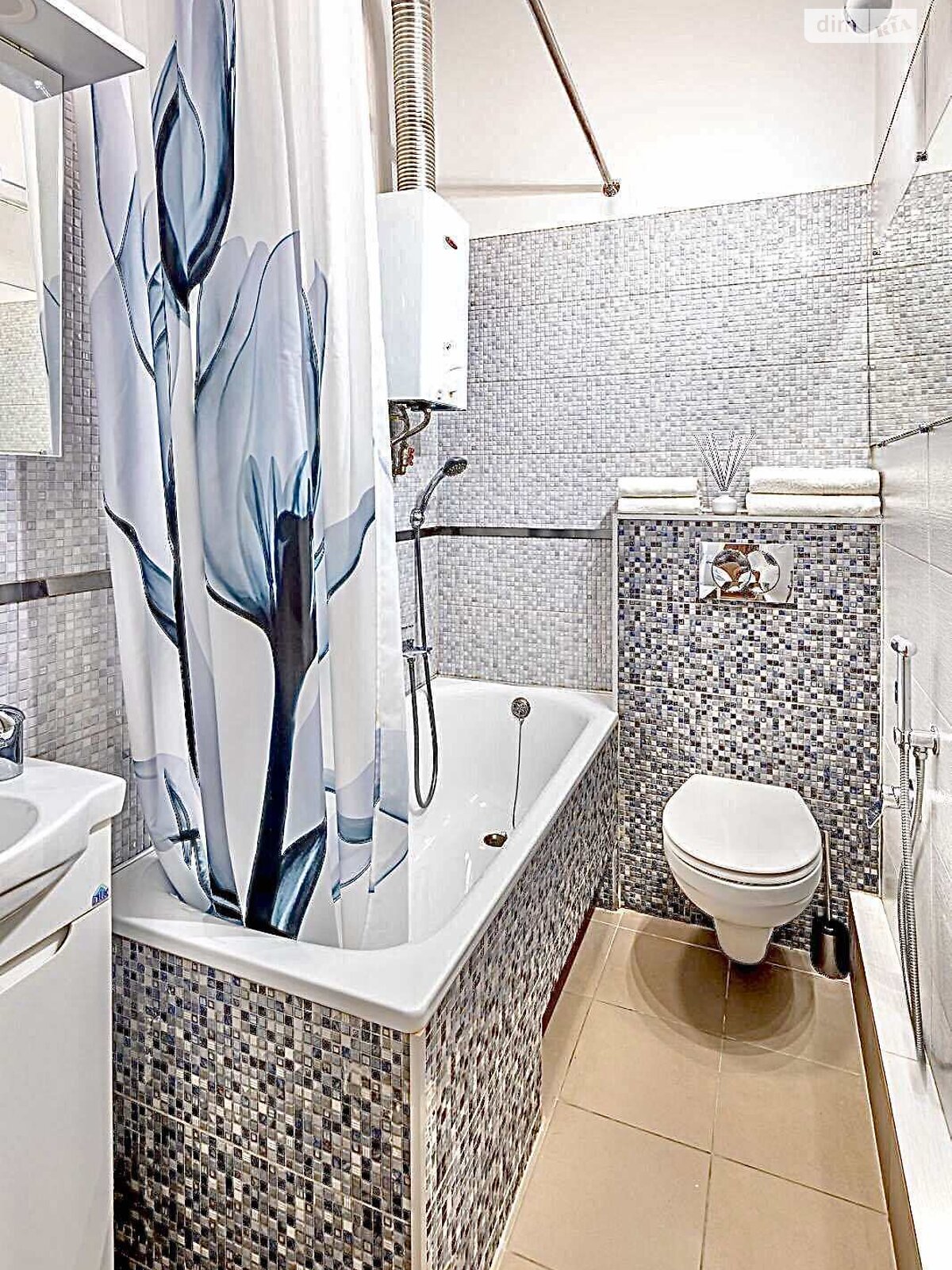 однокомнатная квартира в Львове, район Галицкий, на ул. Родниковая 39 в аренду на короткий срок посуточно фото 1