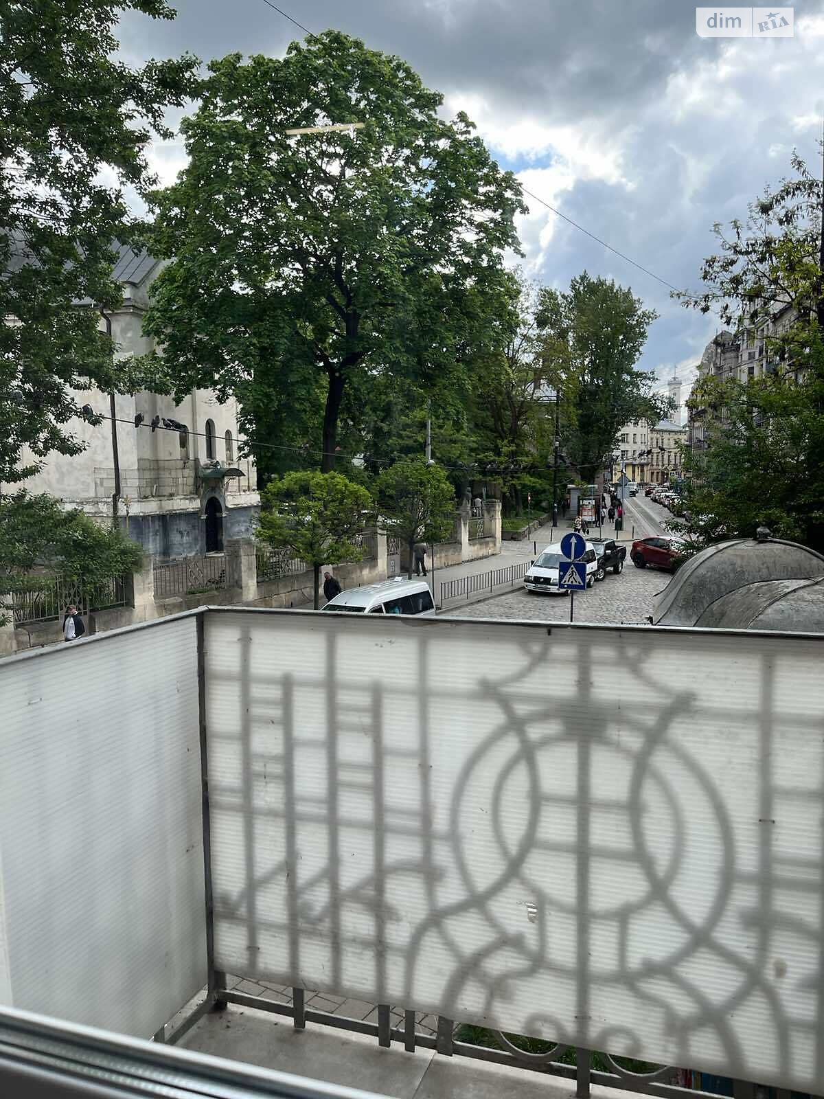 однокомнатная квартира в Львове, район Галицкий, на ул. Хмельницкого Богдана 37 в аренду на короткий срок посуточно фото 1 однокомнатная квартира в Львове, район Галицкий, на ул. Хмельницкого Богдана 37 в аренду на короткий срок посуточно фото 1