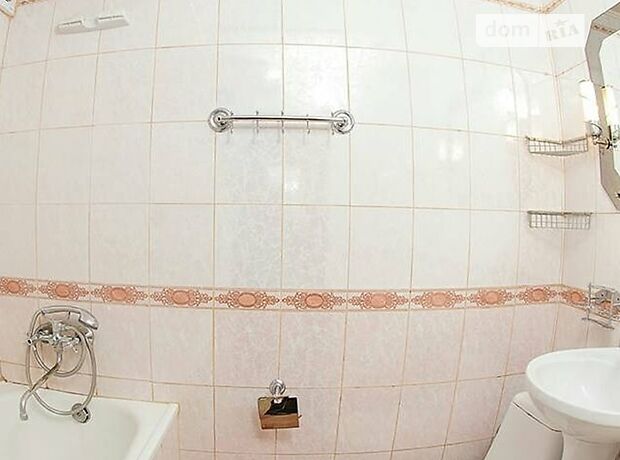 однокімнатна квартира в Львові, район Галицький, на вул. Краківська 23 в оренду на короткий термін подобово фото 1 однокімнатна квартира в Львові, район Галицький, на вул. Краківська 23 в оренду на короткий термін подобово фото 1