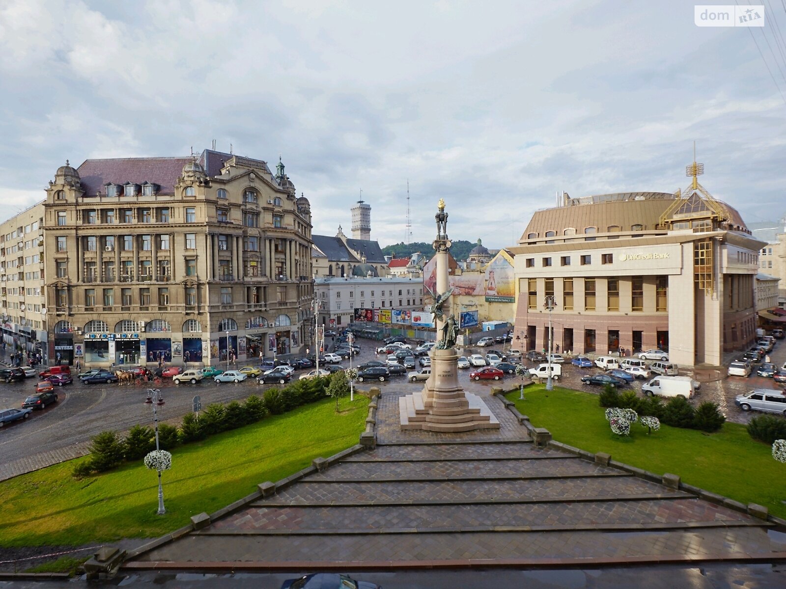 однокомнатная квартира в Львове, район Галицкий, на пл. Мицкевича 5 в аренду на короткий срок посуточно фото 1