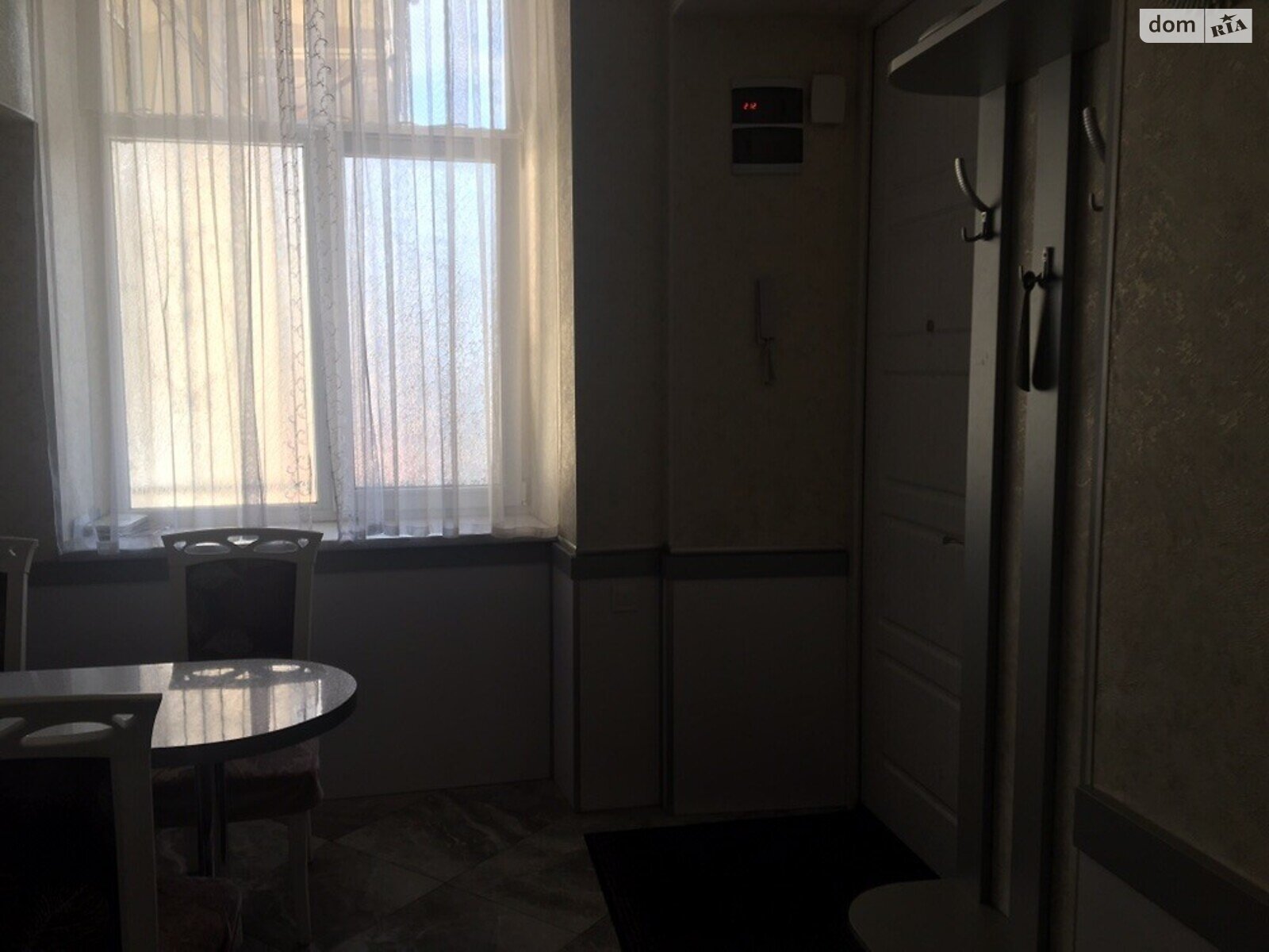 двухкомнатная квартира в Львове, район Галицкий, на ул. Николая Гоголя в аренду на короткий срок посуточно фото 1
