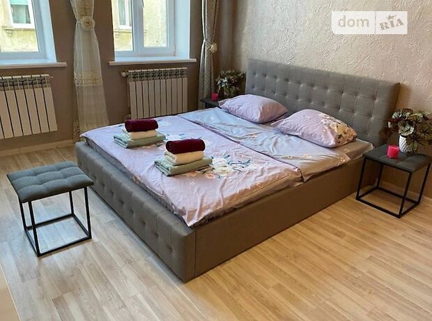 трехкомнатная квартира в Львове, район Галицкий, на ул. Шпитальная 21 в аренду на короткий срок посуточно фото 1 трехкомнатная квартира в Львове, район Галицкий, на ул. Шпитальная 21 в аренду на короткий срок посуточно фото 1
