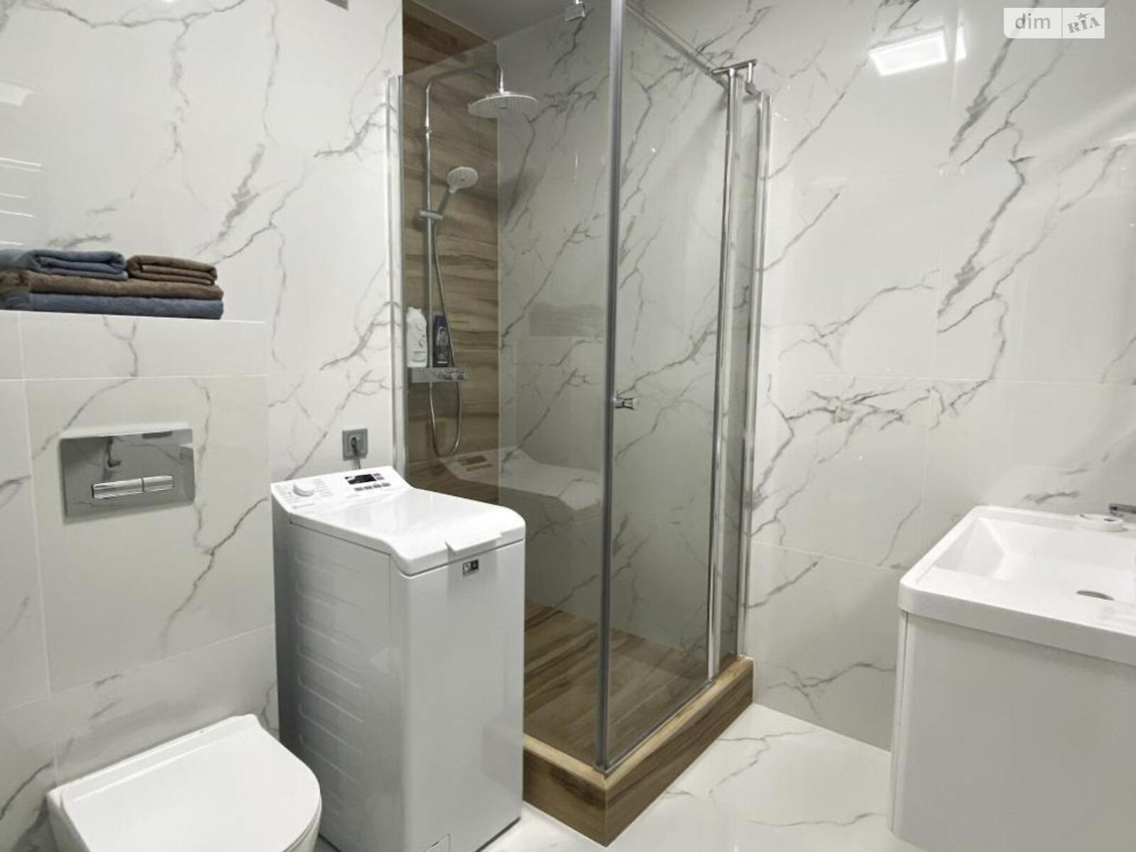 двухкомнатная квартира в Львове, район Подзамче, на ул. Хмельницкого Богдана 76 в аренду на короткий срок посуточно фото 1