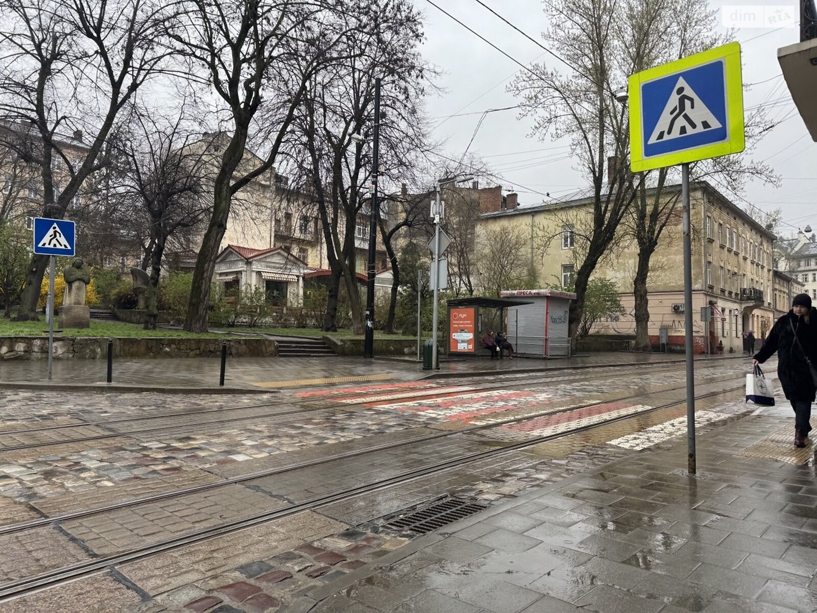 однокімнатна квартира в Львові, район Галицький, на вул. Мулярська 7 в оренду на короткий термін подобово фото 1 однокімнатна квартира в Львові, район Галицький, на вул. Мулярська 7 в оренду на короткий термін подобово фото 1