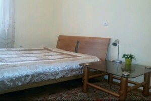 однокімнатна квартира в Львові, район Галицький, на вул. Листопадового Чину в оренду на короткий термін подобово фото 2