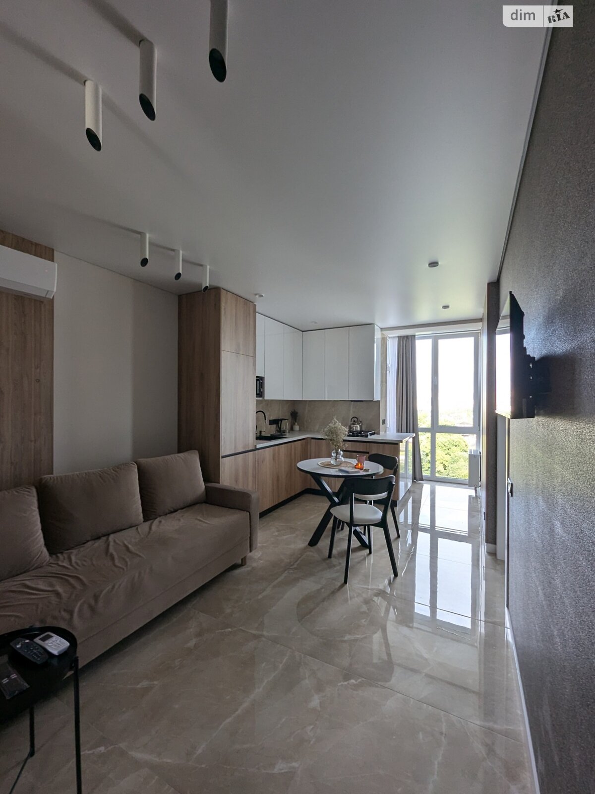 двухкомнатная квартира в Львове, район Вулька, на ул. Стрыйская 108/1 в аренду на короткий срок посуточно фото 1 двухкомнатная квартира в Львове, район Вулька, на ул. Стрыйская 108/1 в аренду на короткий срок посуточно фото 1