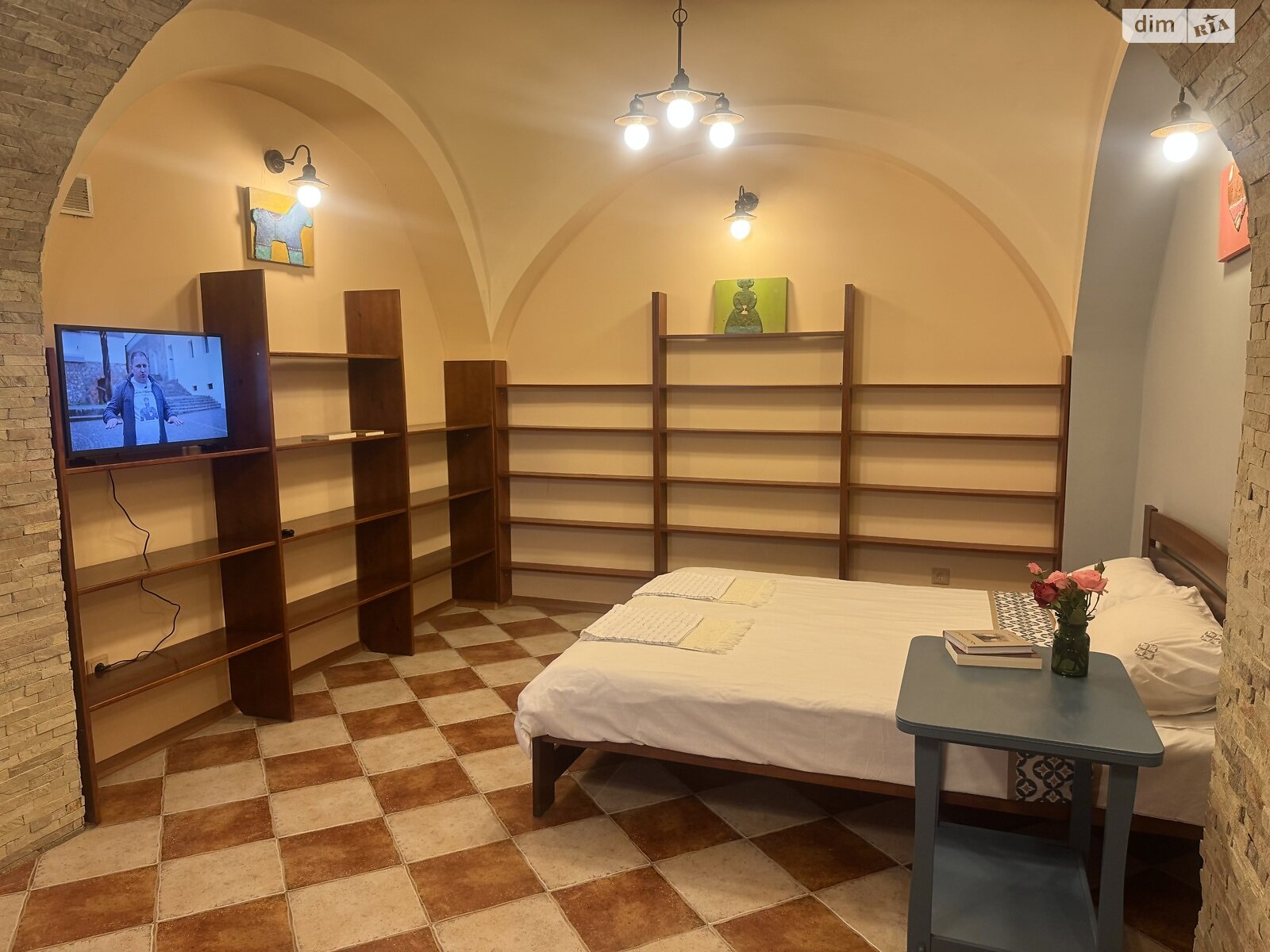 однокімнатна квартира в Мукачеві, район Центр, на вул. Миру 12/2 в оренду на короткий термін подобово фото 1 однокімнатна квартира в Мукачеві, район Центр, на вул. Миру 12/2 в оренду на короткий термін подобово фото 1